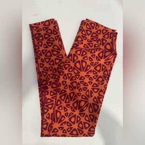 Balance Athletic Leggings Vitality x Cosmopolitan Ascend Wildberry Size M NWOT